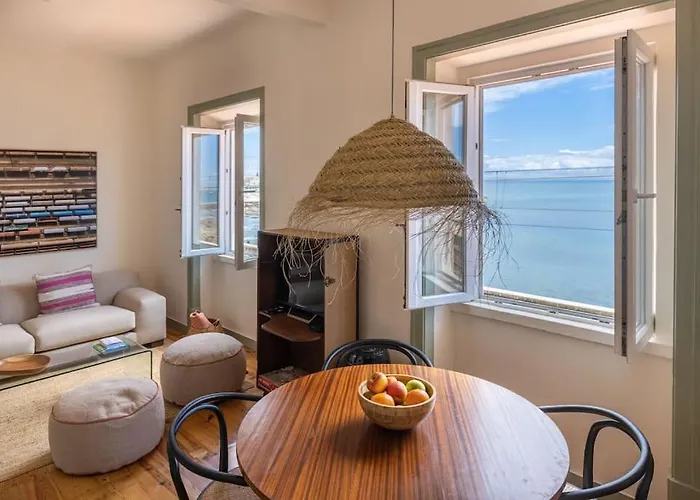 Apartamento Monte Train Station - Seaside