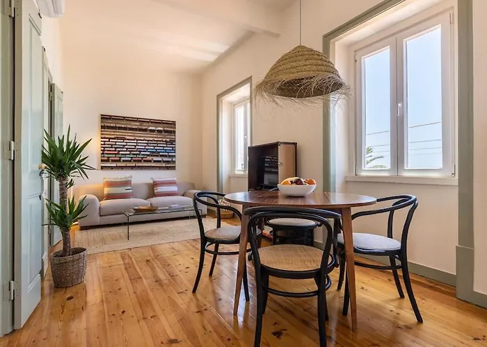 Monte Train Station - Seaside Estoril